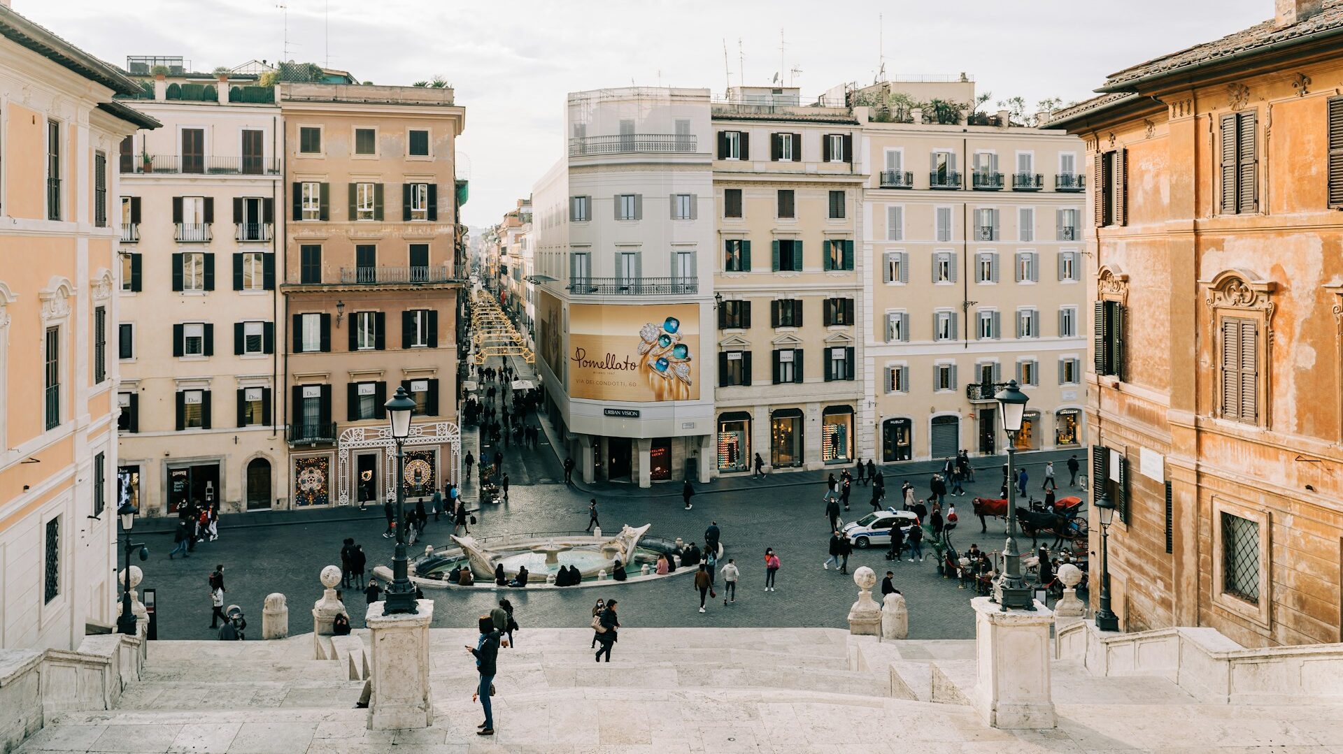 Fontana della Barcaccia in Piazza di Spagna